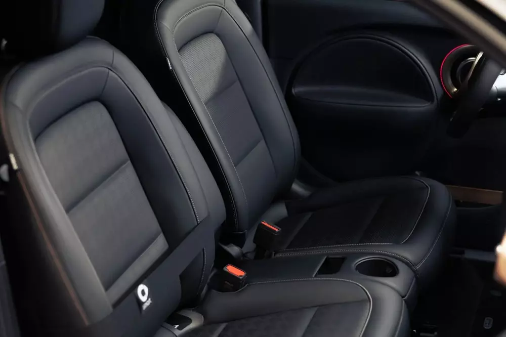 Smart #2 chỉ được trang bị 2 chỗ ngồi Smart #2 chỉ được trang bị 2 chỗ ngồi