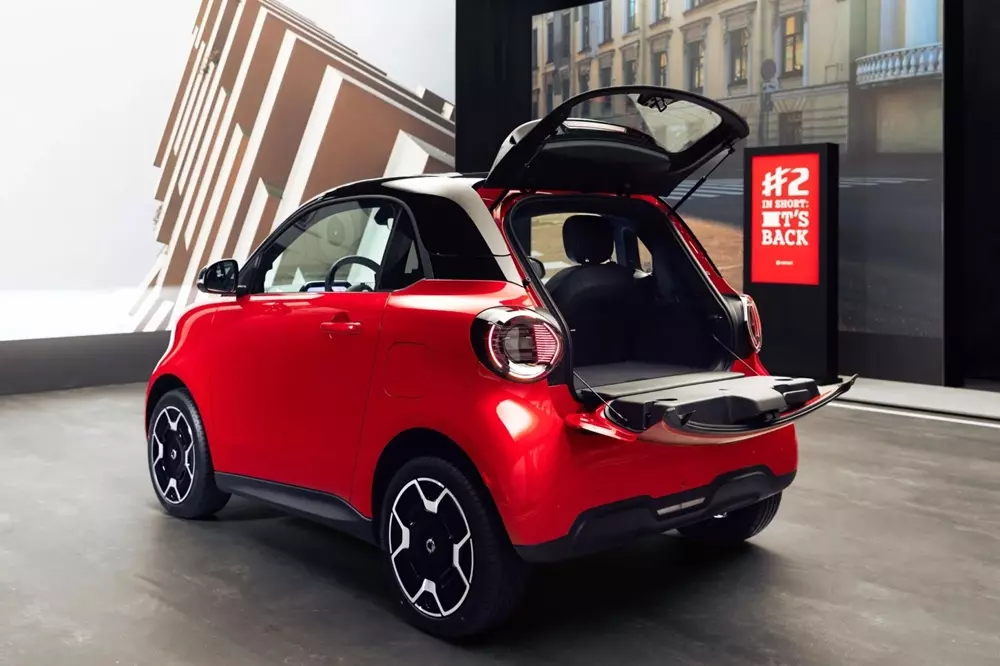 Smart #2 sở hữu cửa cốp chia đôi Smart #2 sở hữu cửa cốp chia đôi