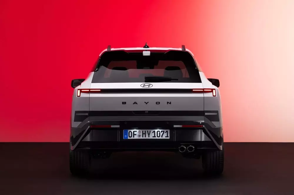 Hyundai Bayon 2027 có cả tùy chọn động cơ xăng và hybrid Hyundai Bayon 2027 có cả tùy chọn động cơ xăng và hybrid