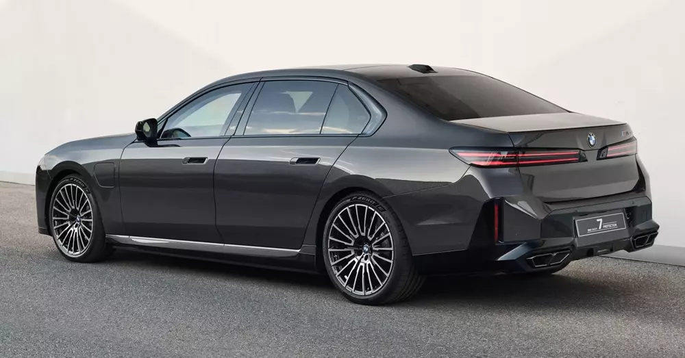 BMW Concept 7 Protection sở hữu nhiều vật liệu gia cường BMW Concept 7 Protection sở hữu nhiều vật liệu gia cường
