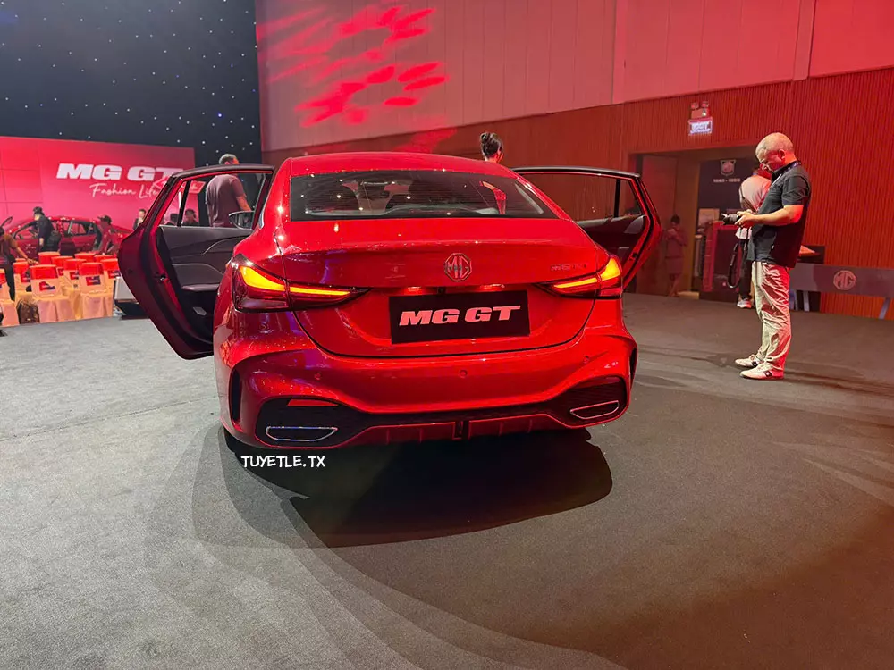 Thiết kế phía sau của MG GT