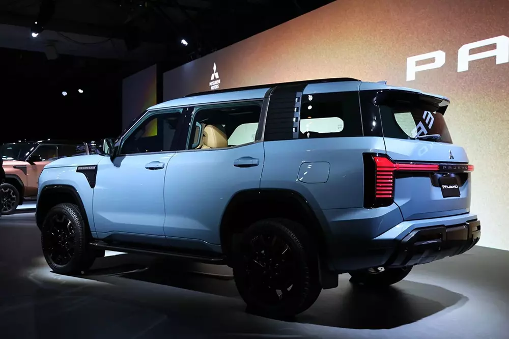 Mitsubishi Pajero 2027 tại Nhật Bản sẽ được nhập khẩu nguyên chiếc từ Thái Lan Mitsubishi Pajero 2027 tại Nhật Bản sẽ được nhập khẩu nguyên chiếc từ Thái Lan