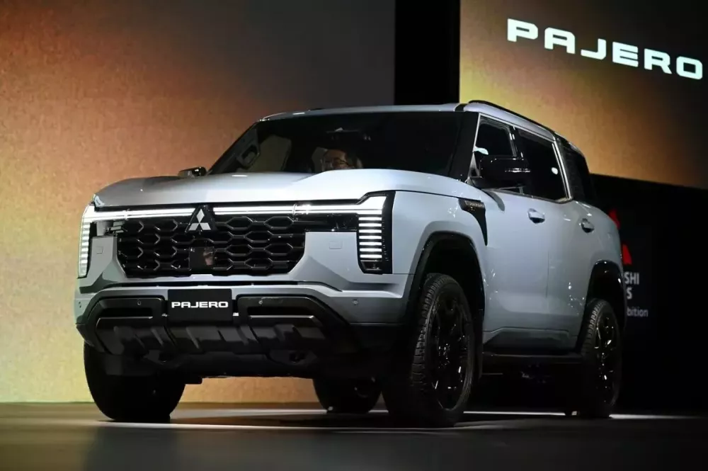 Mitsubishi Pajero 2027 có thể được trang bị lưới tản nhiệt tổ ong Mitsubishi Pajero 2027 có thể được trang bị lưới tản nhiệt tổ ong