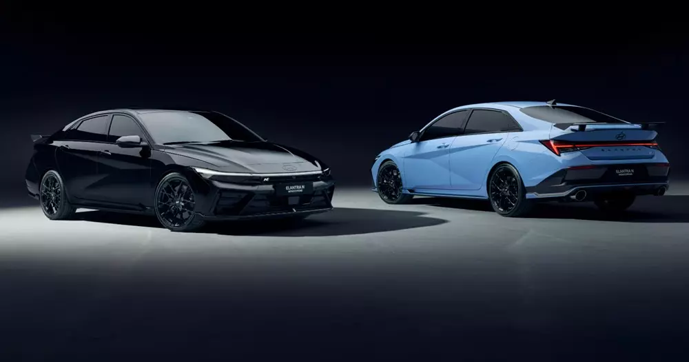 Hyundai Elantra N Monochrome có 2 tùy chọn màu sắc Hyundai Elantra N Monochrome có 2 tùy chọn màu sắc