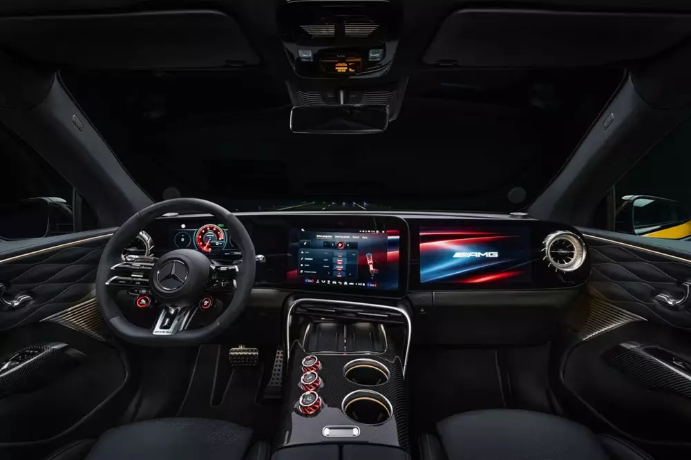 Khoang lái của Mercedes-AMG GT SUV Khoang lái của Mercedes-AMG GT SUV