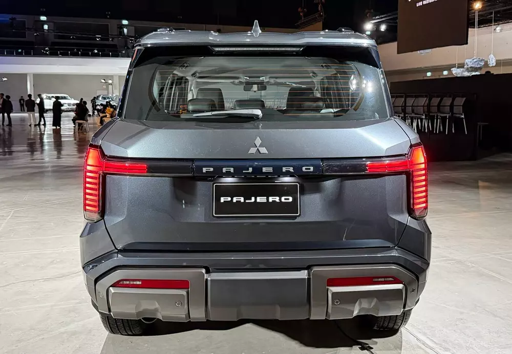 Mitsubishi Pajero 2027 có nhiều tính năng an toàn hiện đại Mitsubishi Pajero 2027 có nhiều tính năng an toàn hiện đại