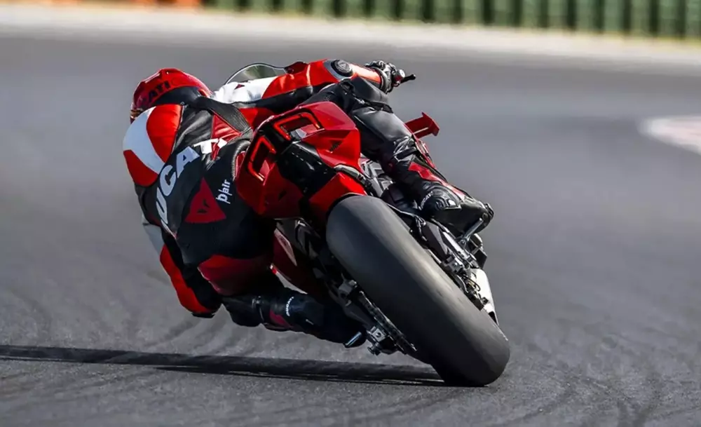 Ducati Panigale V4 2027 chỉ được trang bị 1 chỗ ngồi tiêu chuẩn