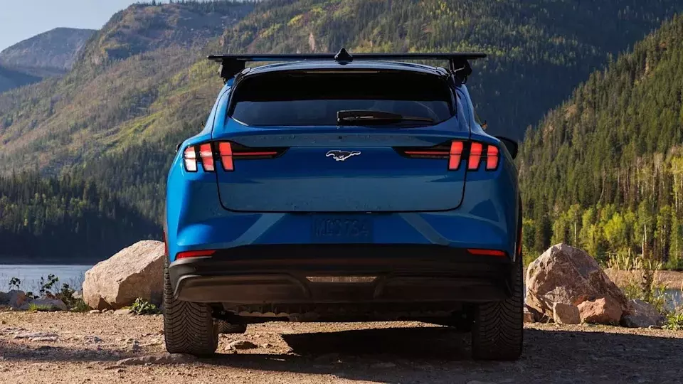 Ford Mustang Mach-E Trail 2027 còn sở hữu hệ thống treo cải tiến