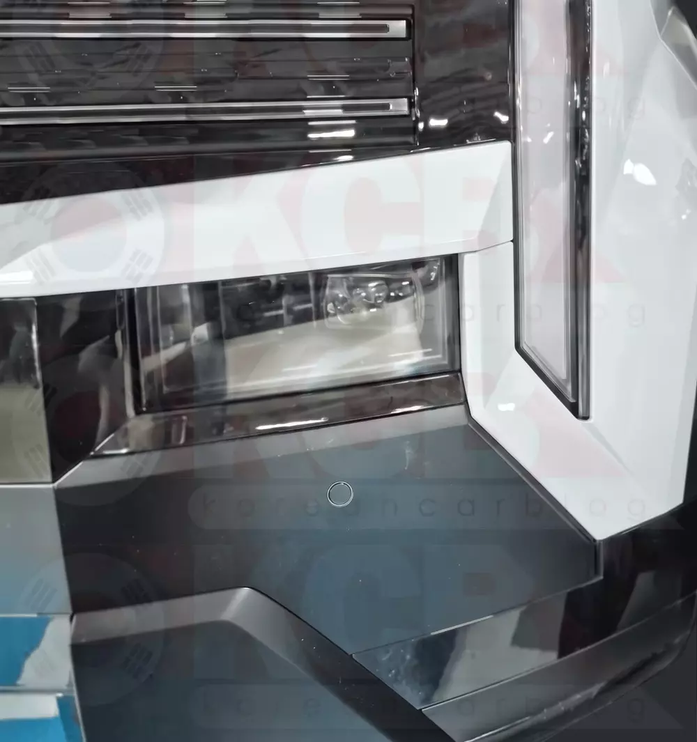 Cận cảnh cụm đèn trước của Hyundai Santa Fe 2027 Cận cảnh cụm đèn trước của Hyundai Santa Fe 2027