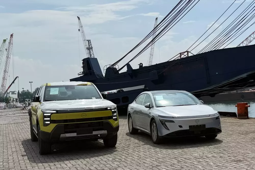 Lô xe Nissan Navara Pro PHEV đầu tiên cập bến Đông Nam Á, cùng với Primera EV