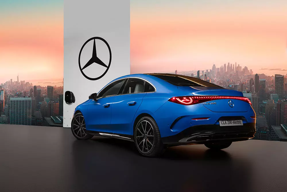 Mercedes-Benz CLA 200 electric là xe dẫn động cầu sau Mercedes-Benz CLA 200 electric là xe dẫn động cầu sau