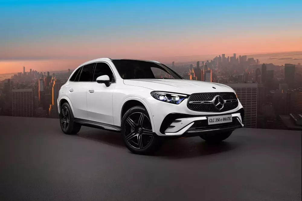 Cận cảnh phiên bản mới của Mercedes-Benz GLC tại Việt Nam, giá gần 3 tỷ đồng Cận cảnh phiên bản mới của Mercedes-Benz GLC tại Việt Nam, giá gần 3 tỷ đồng
