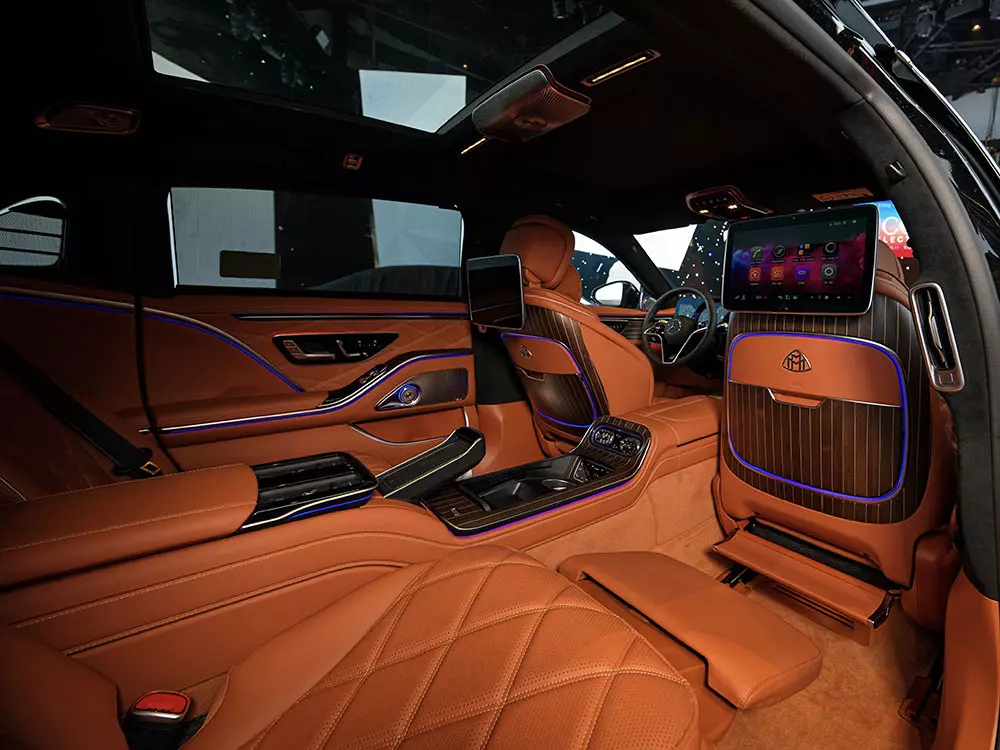 Hàng ghế sau với 2 ghế thương gia của Mercedes-Maybach S-Class 2027 Hàng ghế sau với 2 ghế thương gia của Mercedes-Maybach S-Class 2027