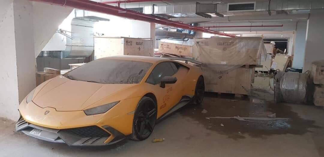  Lamborghini Huracan LP610-4 độ Mansory đình đám một thời từng nằm phủ bụi tại nhà kho ở Nha Trang