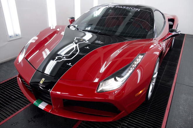 Siêu Xe Ferrari 488 Gtb đỏ Rực Mới được Thợ Hà Nội Cấp Tốc