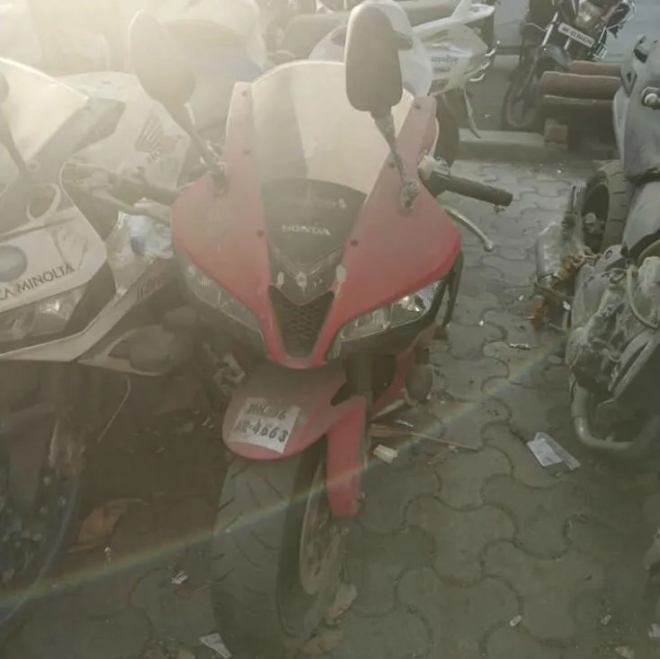 Có đền 4 chiếc Honda CBR600RR trong dàn xe này Có đền 4 chiếc Honda CBR600RR trong dàn xe này