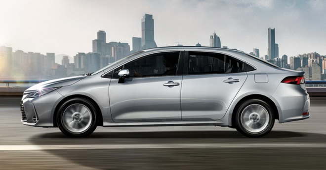 Toyota Corolla Altis Hybrid 2019 có kích thước lớn hơn thế hệ cũ