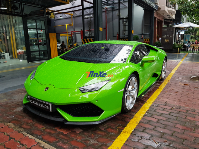 siêu xe Lamborghini Huracan LP610-4 xanh cốm