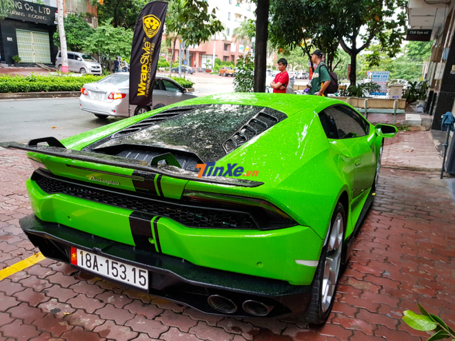 siêu xe Lamborghini Huracan LP610-4 độ body kit sợi carbon của Vorsteiner