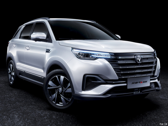 Tùy vào phiên bản, Changan CS55 2019 sẽ dùng vành 17 inch hoặc 18 inch Tùy vào phiên bản, Changan CS55 2019 sẽ dùng vành 17 inch hoặc 18 inch