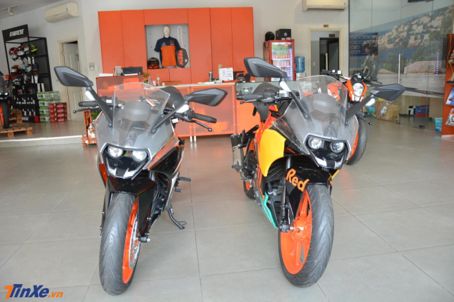 KTM RC 390 và KTM RC 390 phiên bản MotoGP Edition 2019 tại Việt Nam KTM RC 390 và KTM RC 390 phiên bản MotoGP Edition 2019 tại Việt Nam song kiếm hợp bích cùng nhau