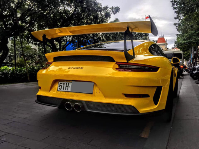 Đây là chiếc siêu xe Porsche 911 GT3 RS đời 2019 thứ 2 tại Việt Nam ra biển số